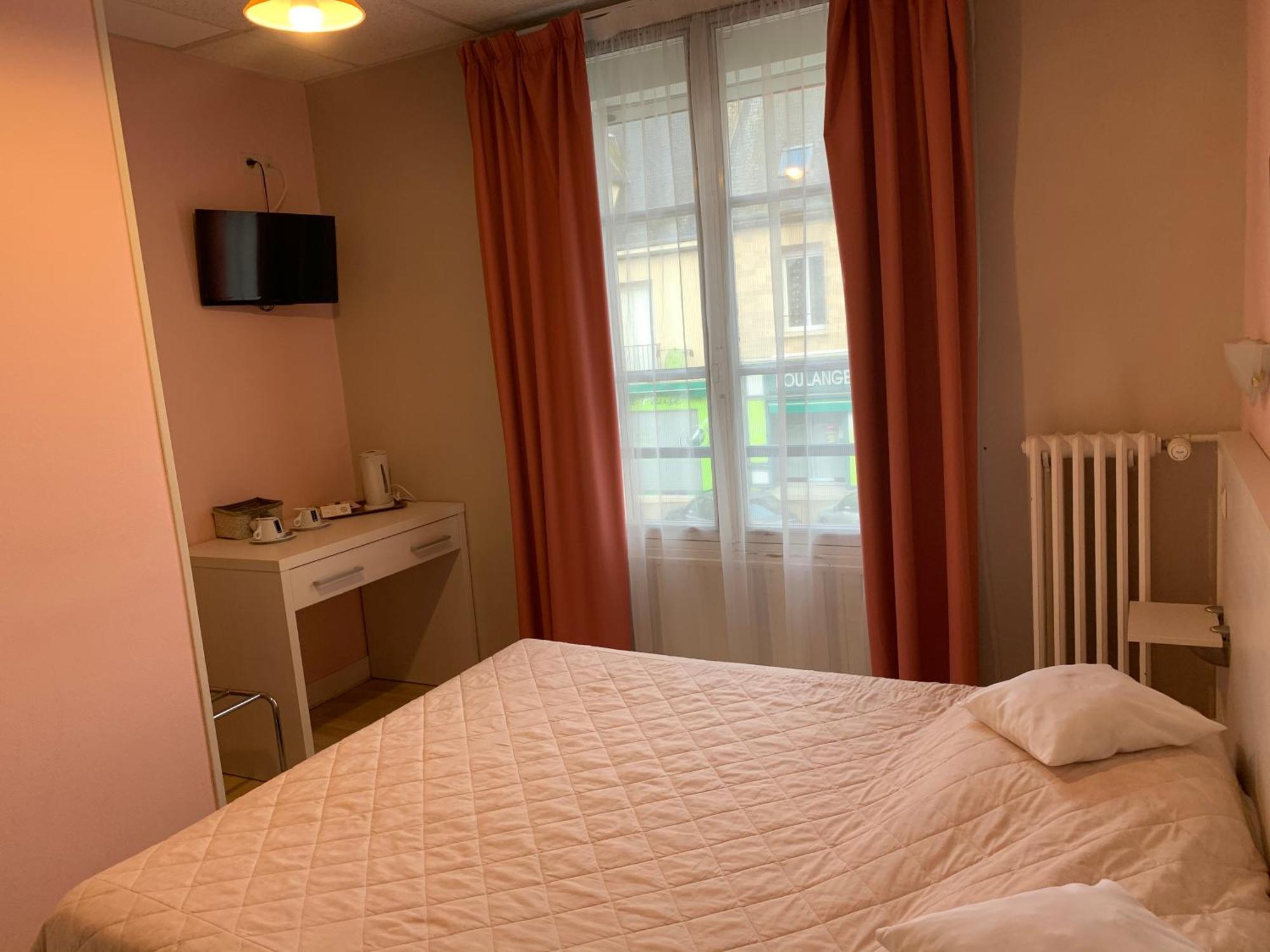 Au Vieux Puits Hotel Villers-Bocage  Eksteriør billede