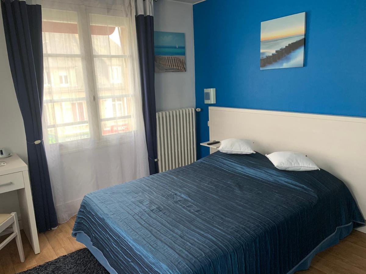 Au Vieux Puits Hotel Villers-Bocage  Eksteriør billede